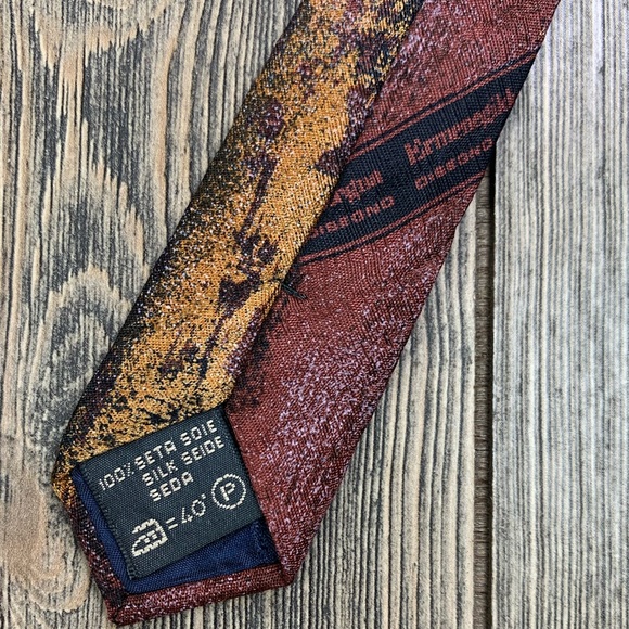 Ermenegildo Zegna Floral Graphic 100% Silk Tie - Picture 6 of 8